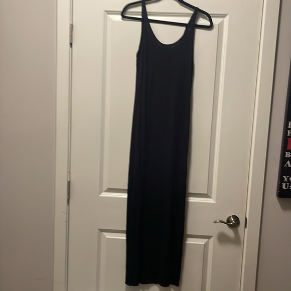 Black Babaton, Jersey knit maxi dress.#aritzia#easy summer#layering - Picture 3 of 3
